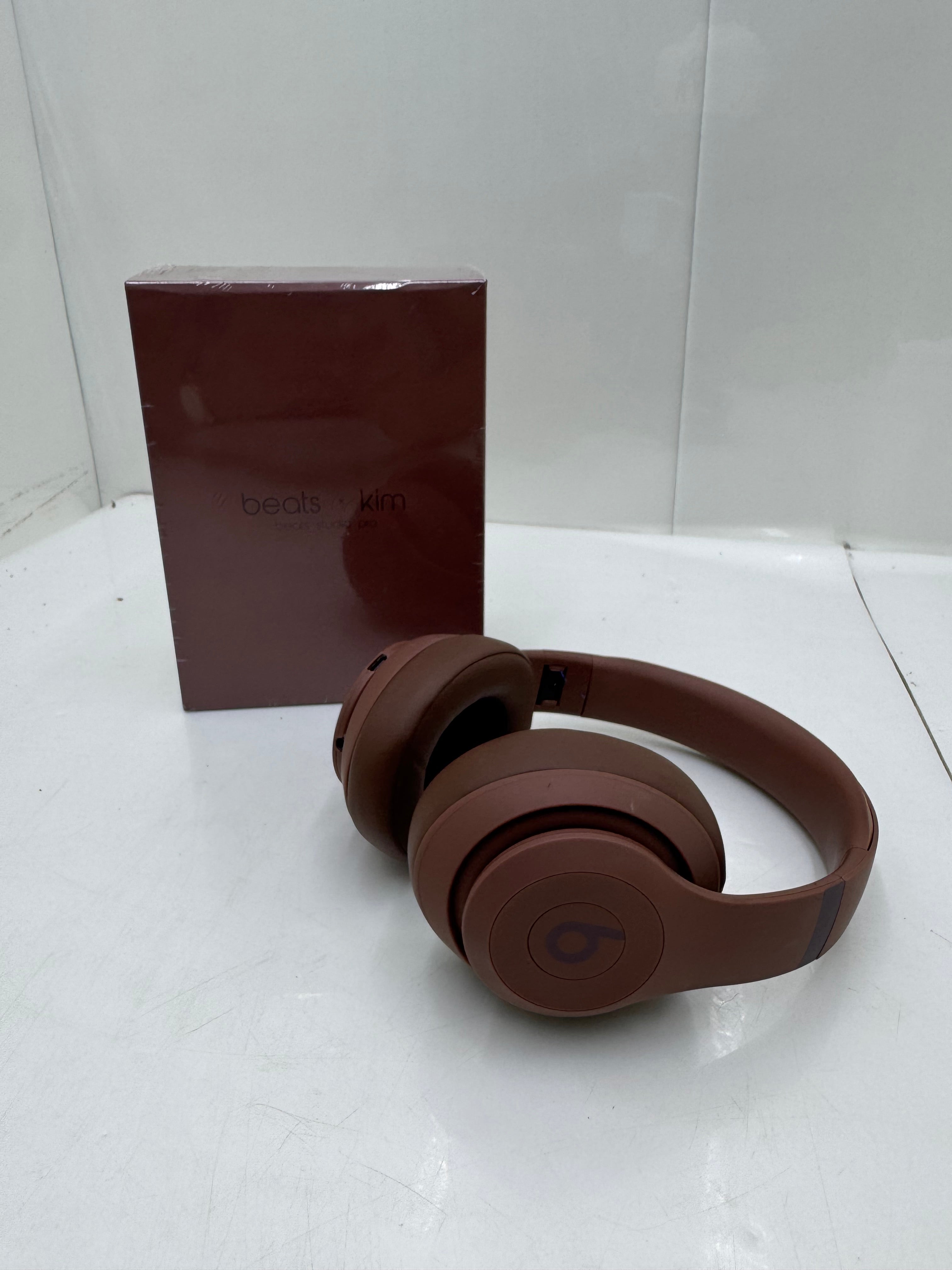 AUDIFONOS BEATS STUDIO PRO X KIM