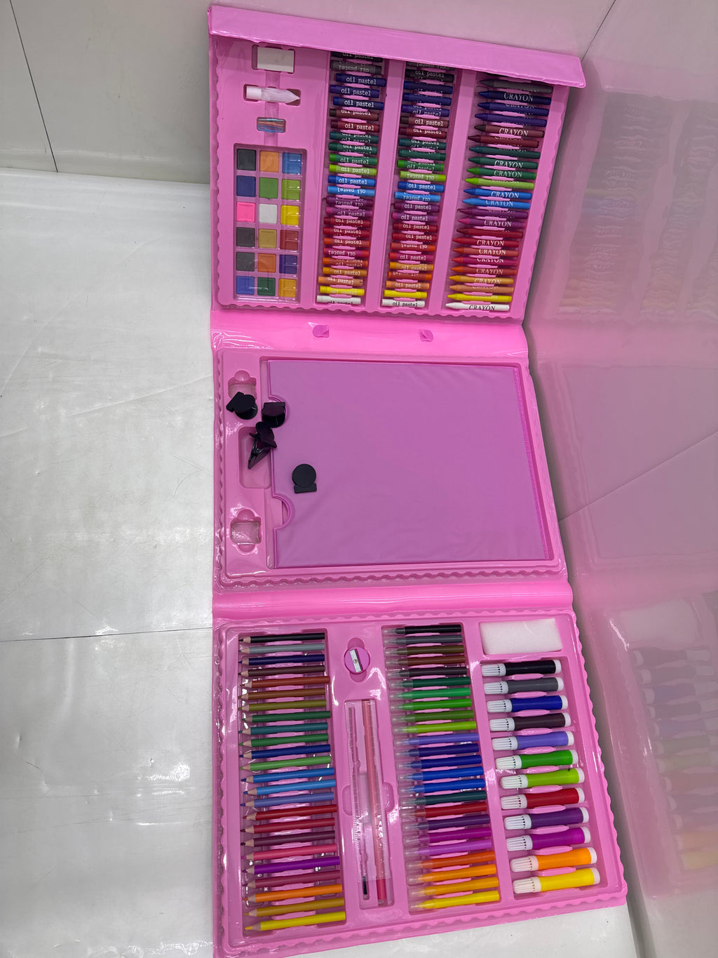 SET ARTÍSTICO 208pz