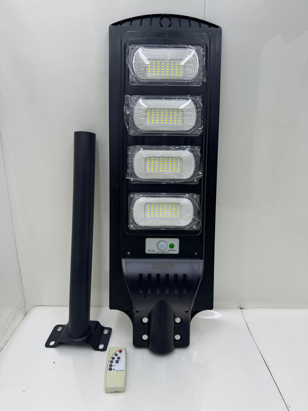 LAMPARA SOLAR 200W