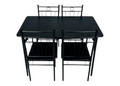 Juego de comedor EASY STORE con mesa rectangular y cuatro sillas de metal negro con respaldo geométrico.