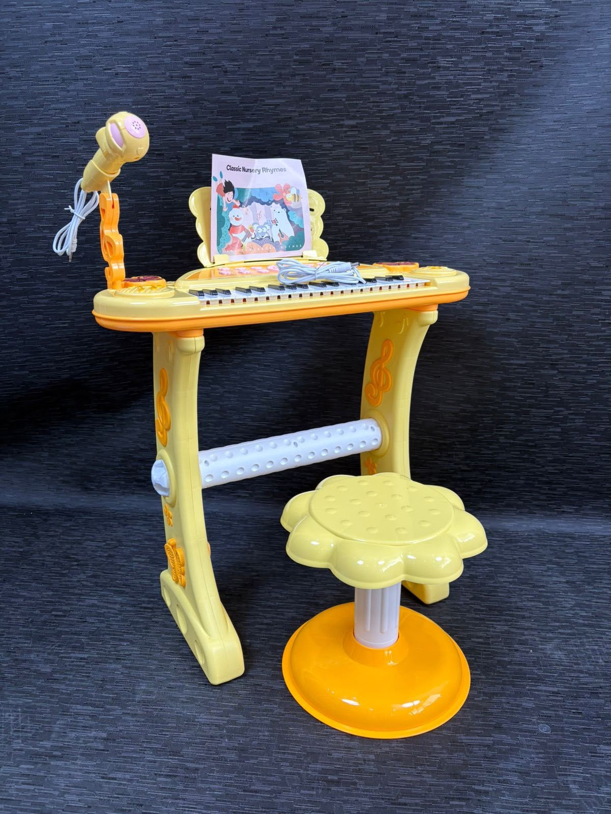 PIANO ELECTRÓNICO CON BANCO INFANTIL