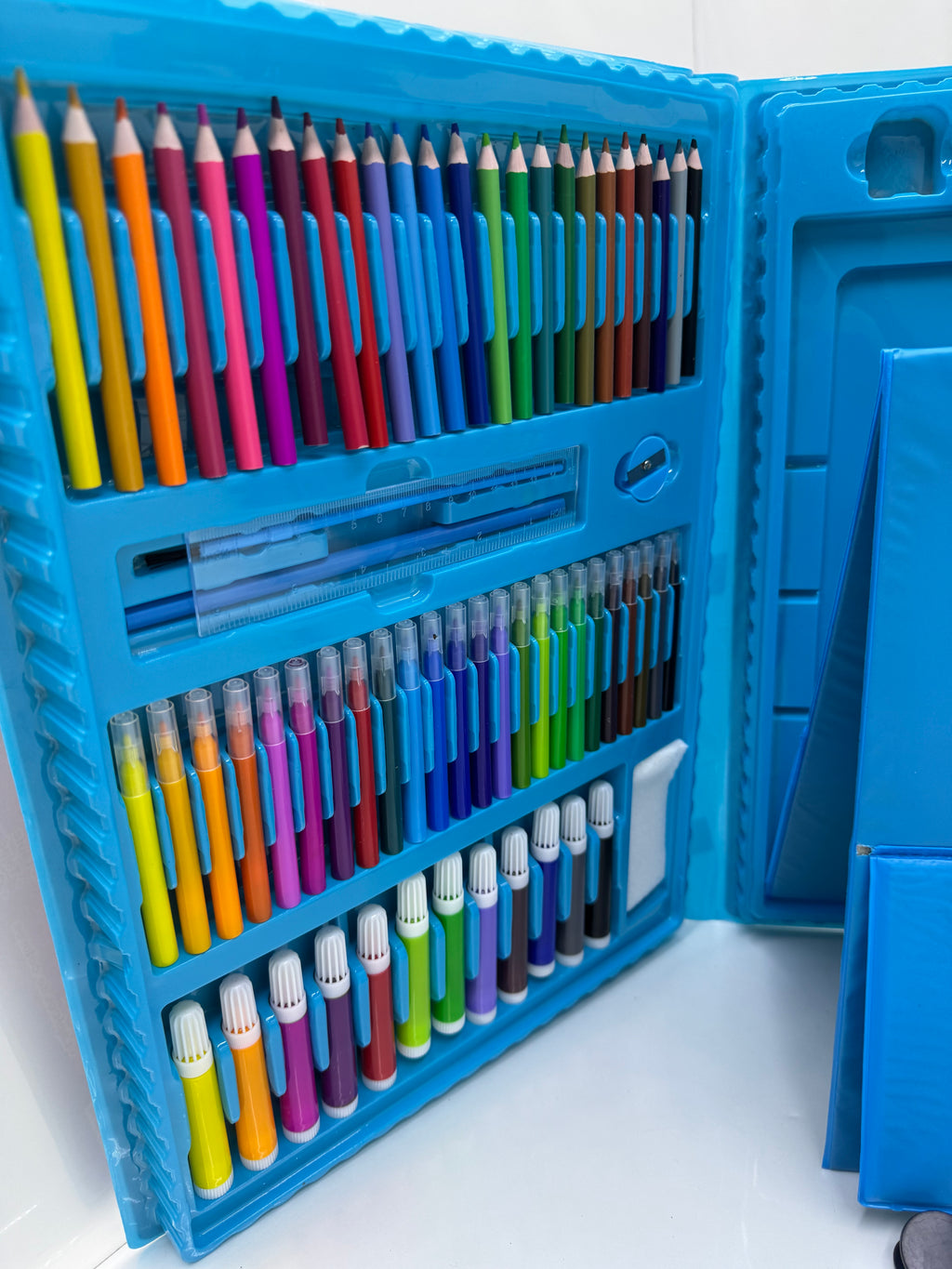 SET ARTÍSTICO 208pz