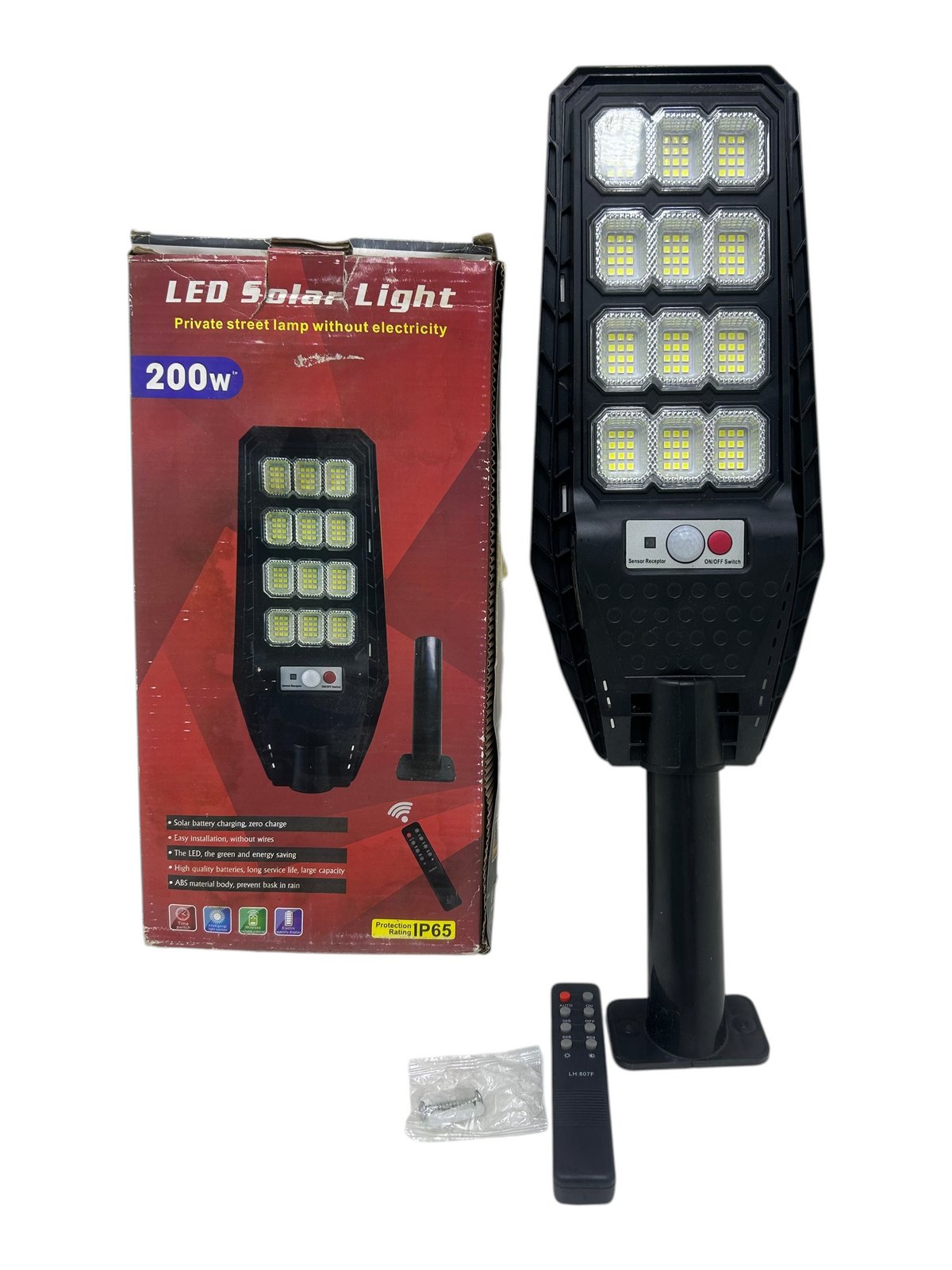 Lámpara solar EASY STORE de 200W con sensor de movimiento, control remoto y cuerpo de ABS resistente al agua IP65.