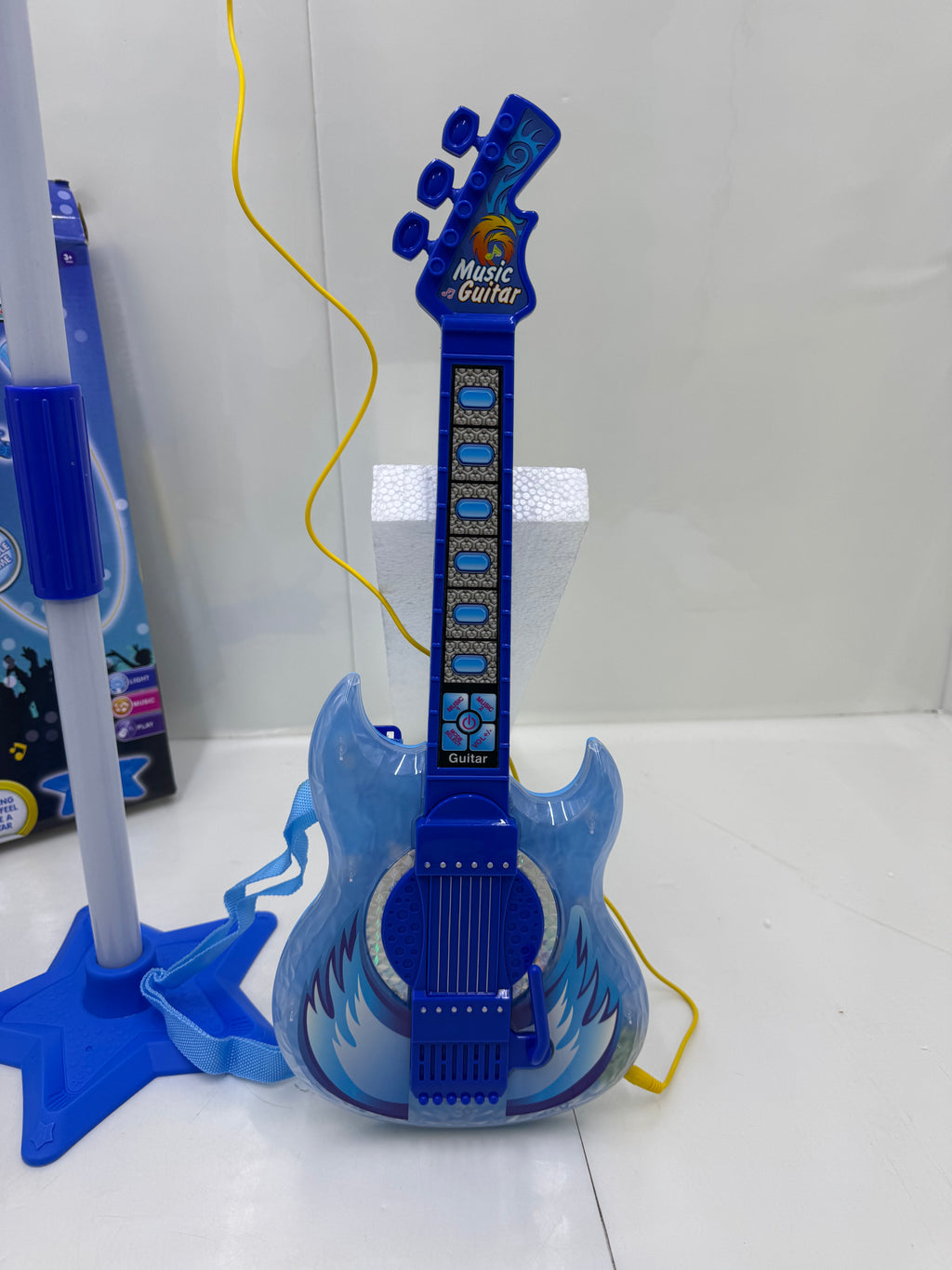 SET MUSICAL MÁS GUITARRA MÁS MICRÓFONO sf1557
