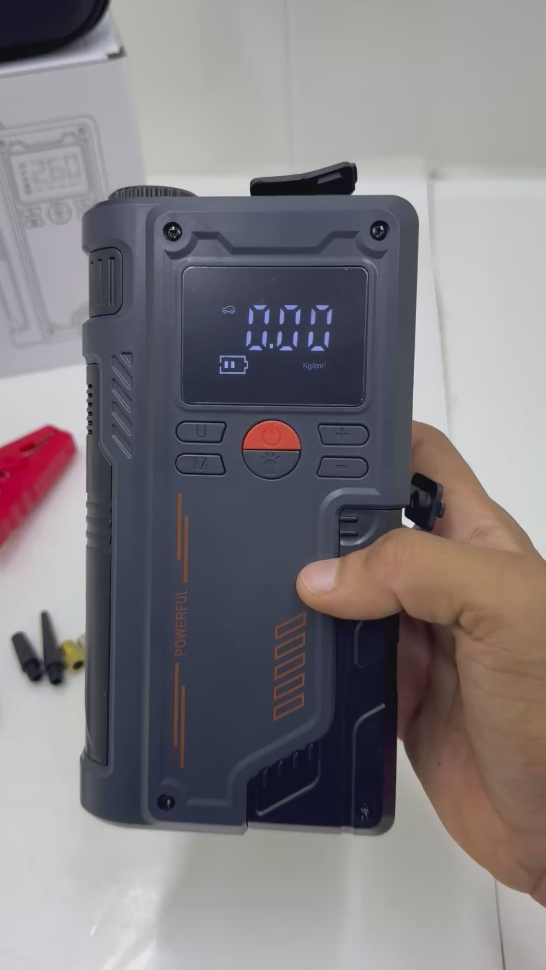 ARRANCADOR E INFLADOR DE LLANTAS T-700