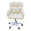 Silla giratoria acolchada EASY STORE color crema con cojín, base blanca con ruedas y diseño ergonómico moderno